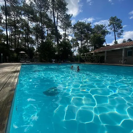 With Clim & Pool Chalet Ondres