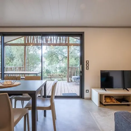Chalet With Clim & Pool